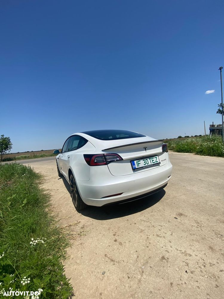 TESLA Model 3 2021 — imagine 6