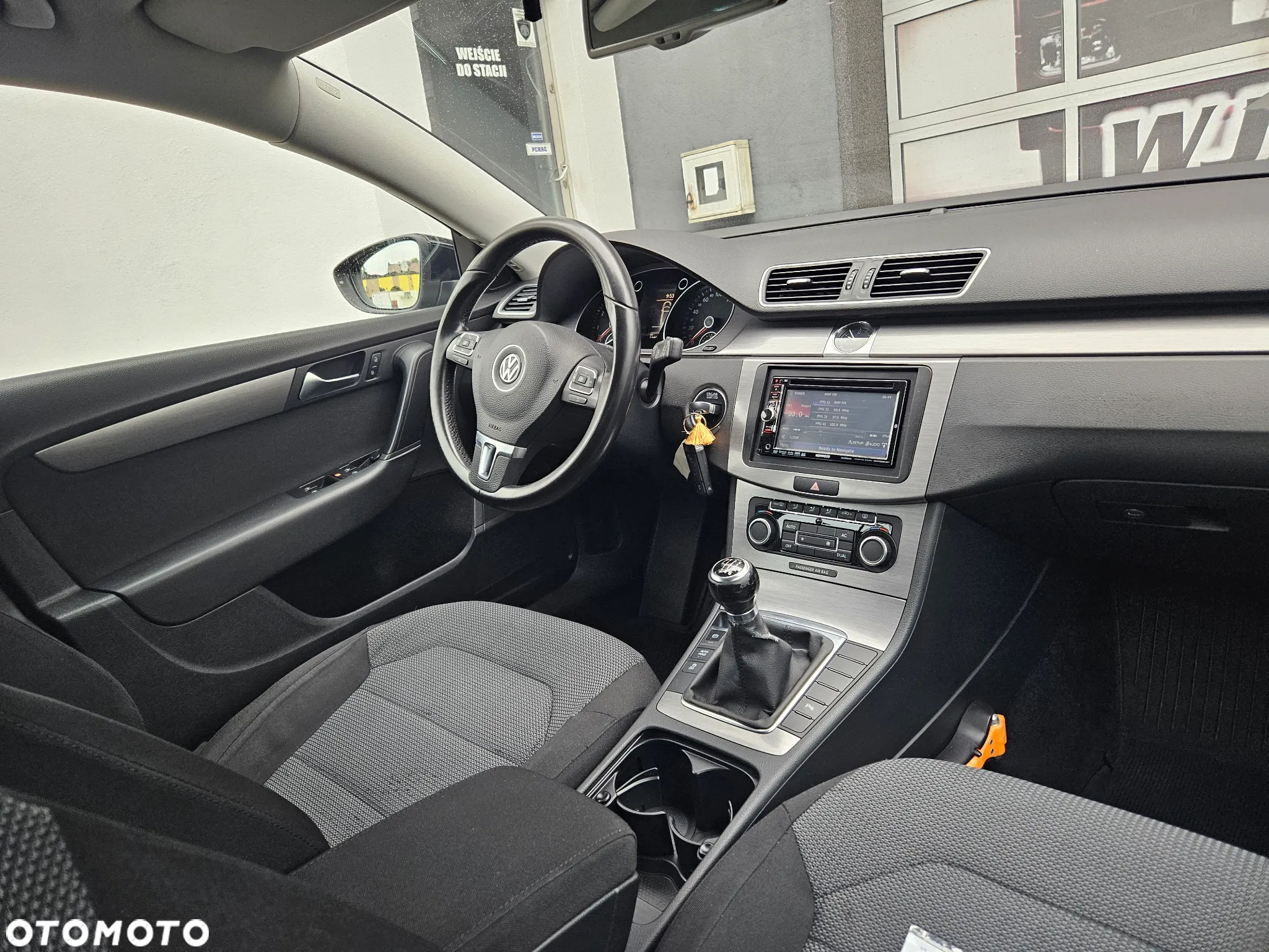 Volkswagen Passat 1.8 TSI Comfortline - 15