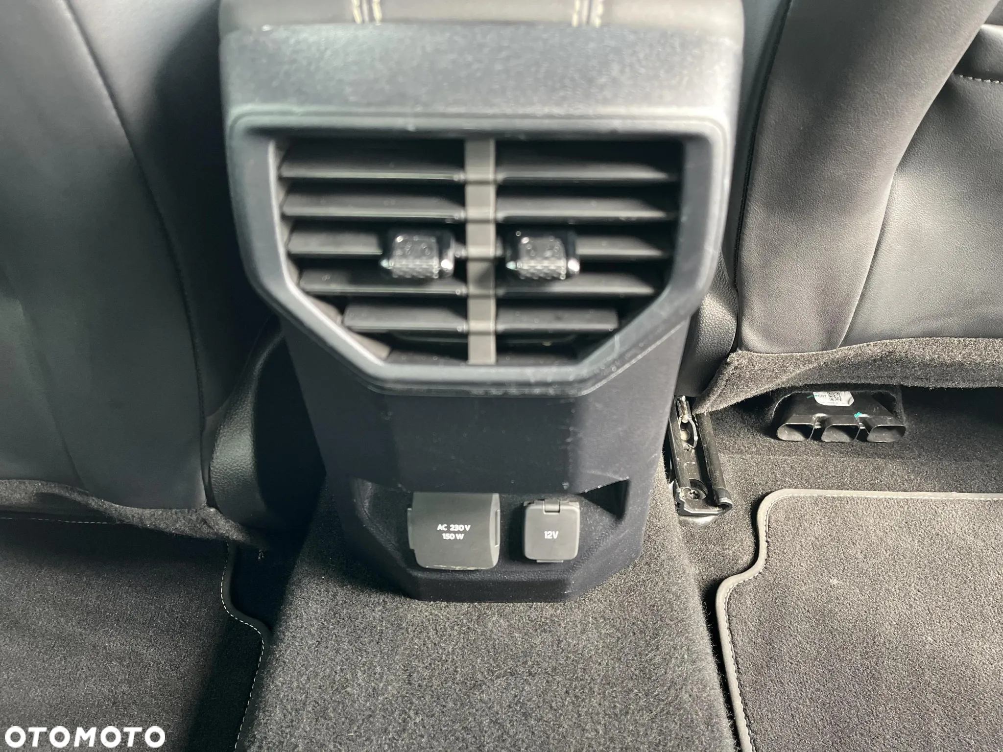 Volkswagen Amarok - 19