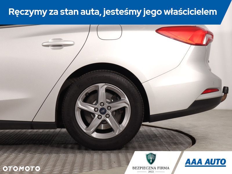 Ford Focus SW - 17