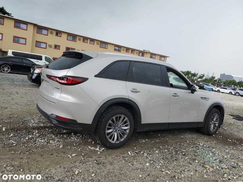 Mazda CX-90 - 4