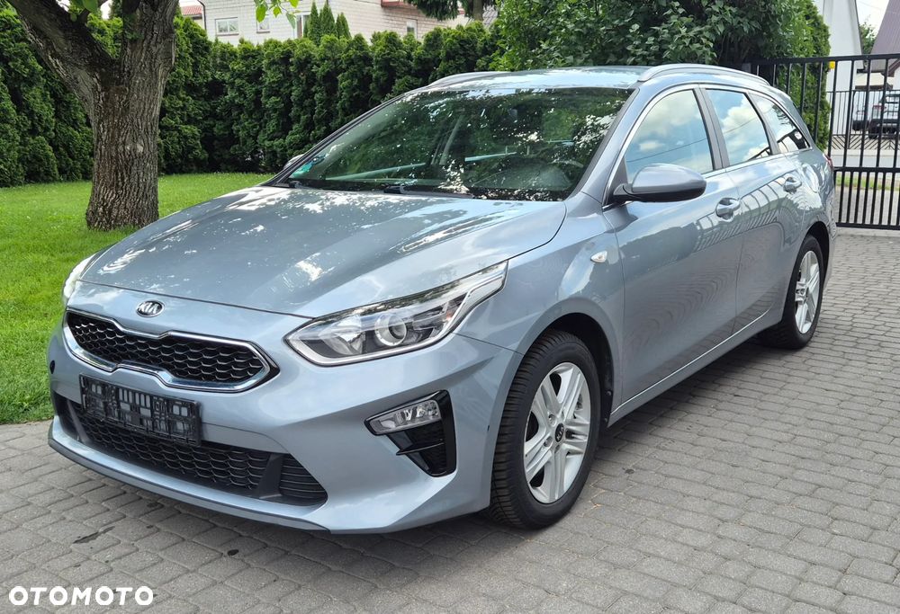Kia Ceed 1.6 CRDi DCT Vision - 1
