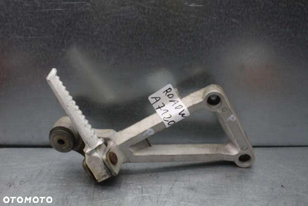 Daelim Roadwin 125 Set pasażera prawy podnóżek - 1