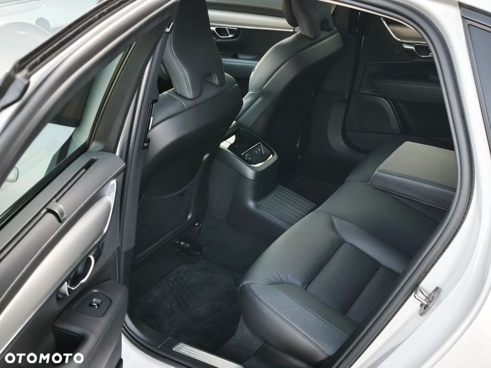 Volvo S90 T8 Recharge AWD Ultimate Dark - 19