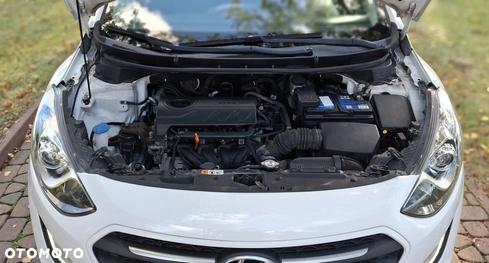 Hyundai i30 1.4 Trend - 21