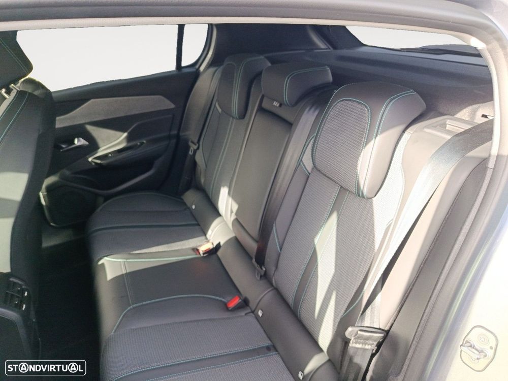 Peugeot 308 1.2 PureTech Allure - 13