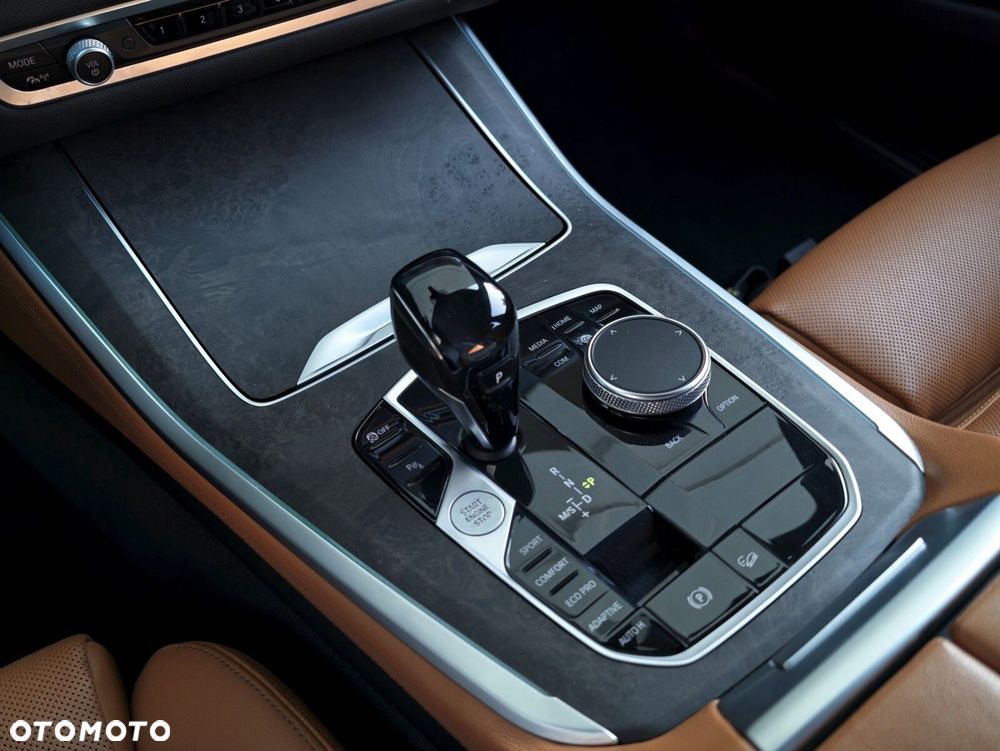 BMW X5 xDrive40i mHEV sport - 25
