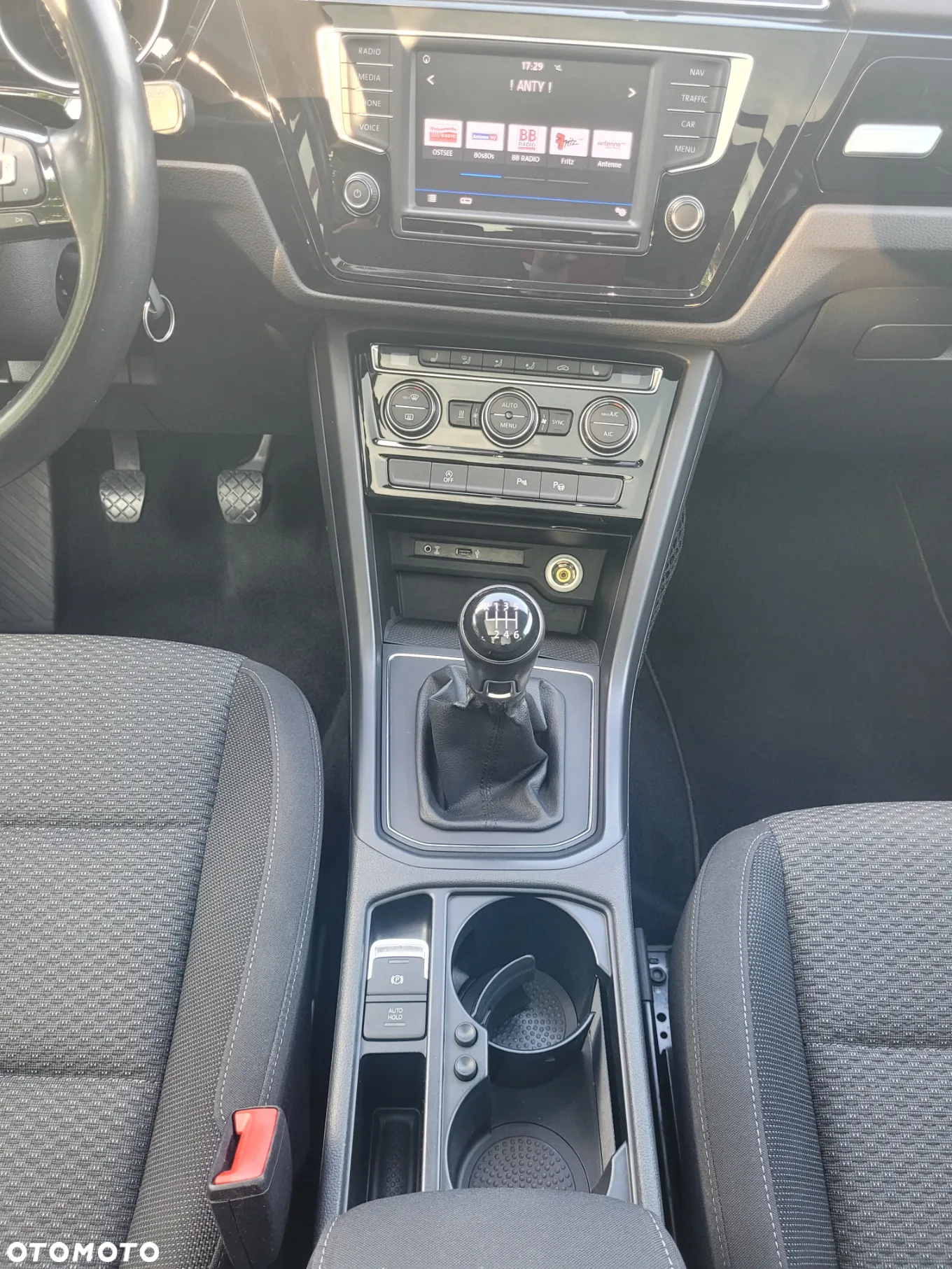 Volkswagen Touran 2.0 TDI BMT Comfortline - 7