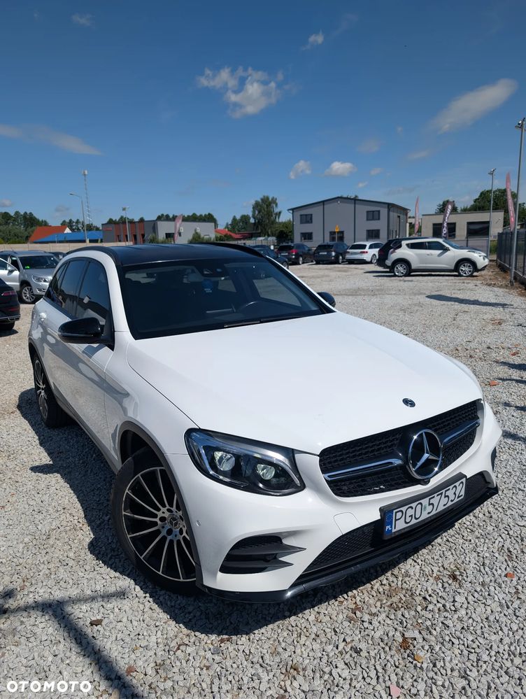 Mercedes-Benz GLC - 12