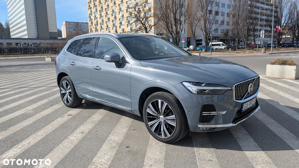 Volvo XC 60 B5 B AWD Plus Bright - 4