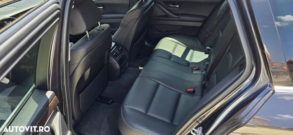BMW Seria 5 520d xDrive Touring Aut. Luxury Line - 13