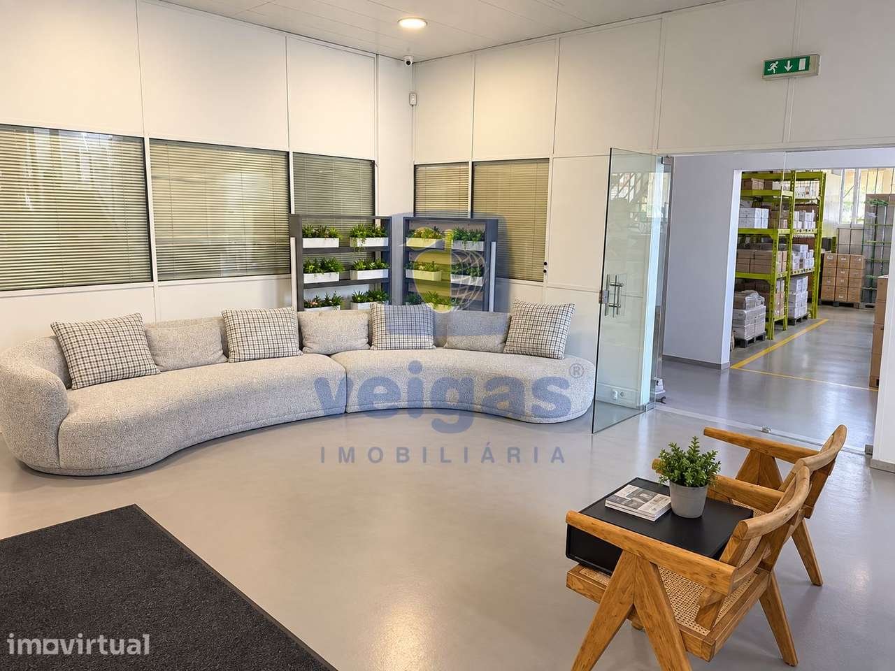 Armazém / Espaço Industrial com Escritórios em Marvila - Grande imagem: 4/14
