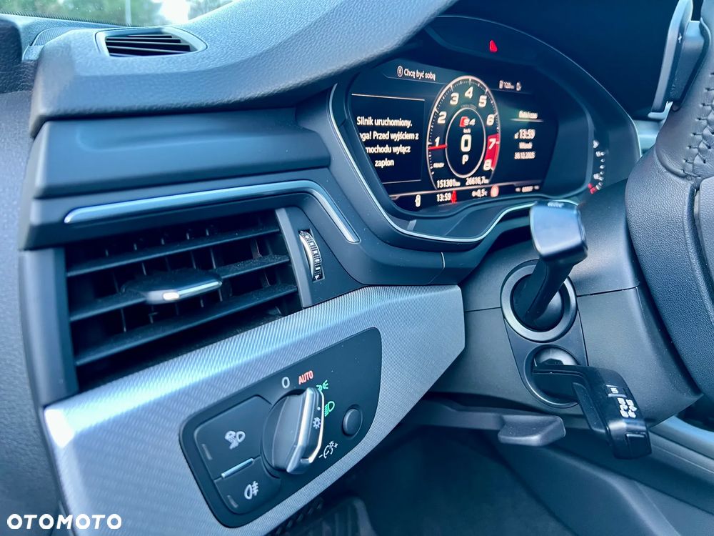 Audi A4 Limousine 35 TFSI S tronic - 23