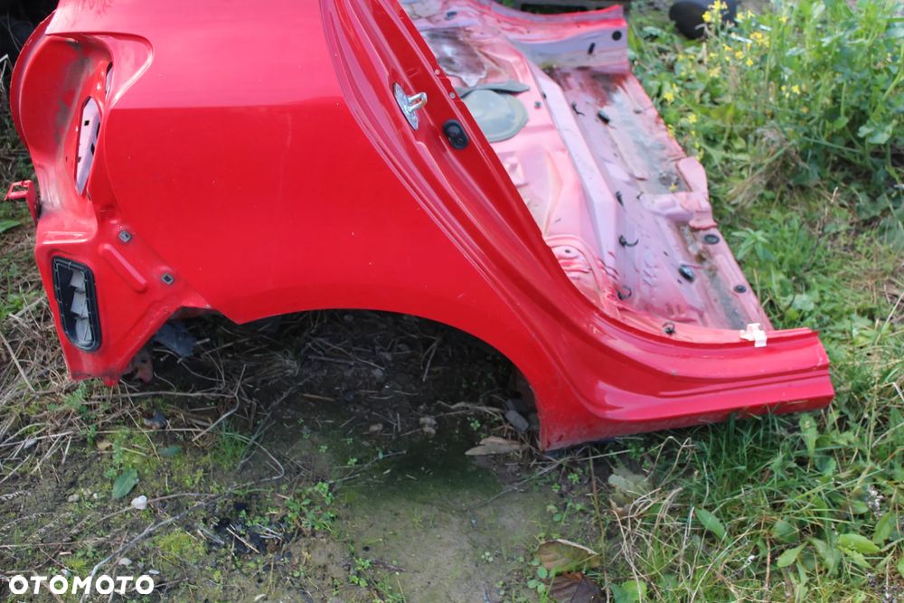 Ćwiartka błotnik prawy  tył yaris II 5drzwiowy - 3
