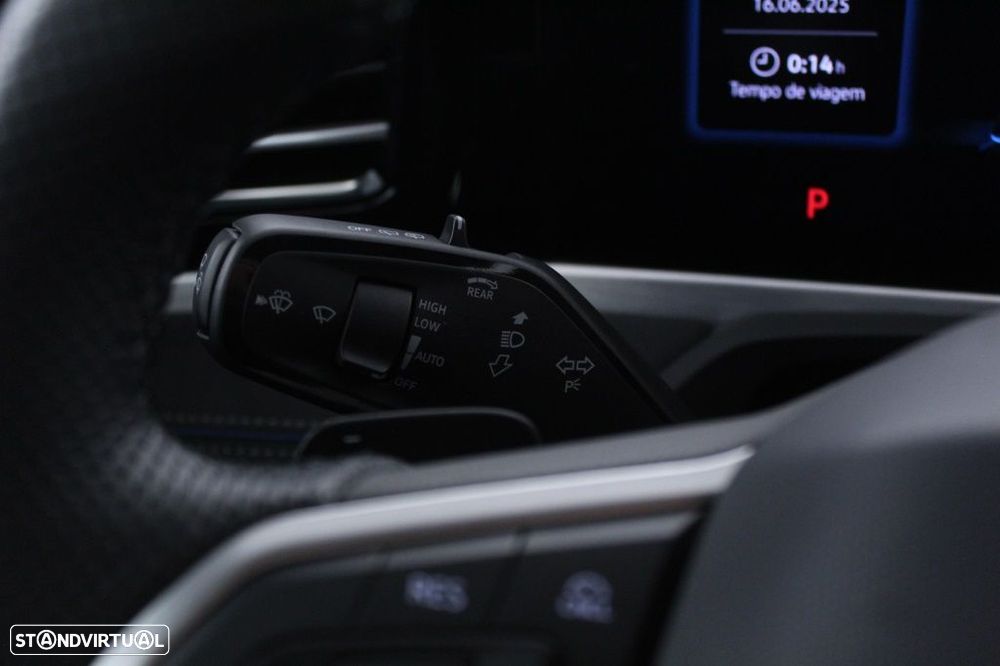 VW Passat Variant 1.5 TSI eHybrid R-Line DSG - 25