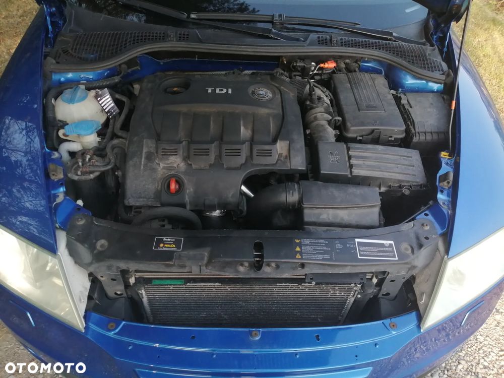 Skoda Octavia 2.0 TDI DPF RS - 7