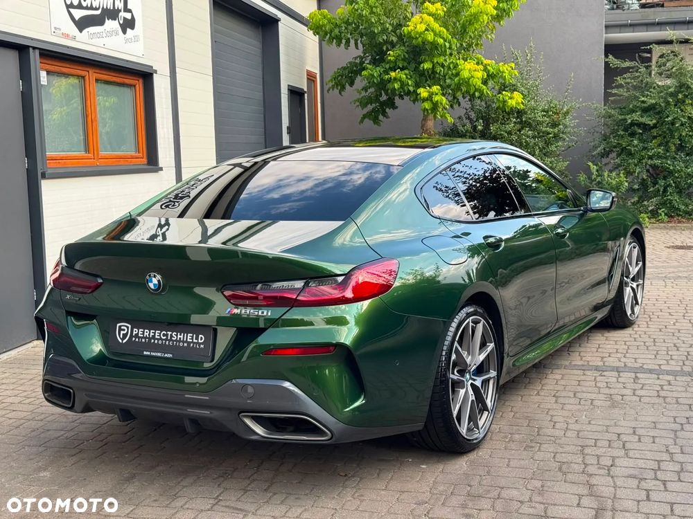 BMW Seria 8 - 21