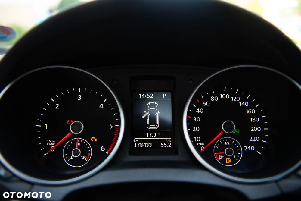 Volkswagen Golf 1.6 TDI BlueMotion Technology DSG Comfortline - 27