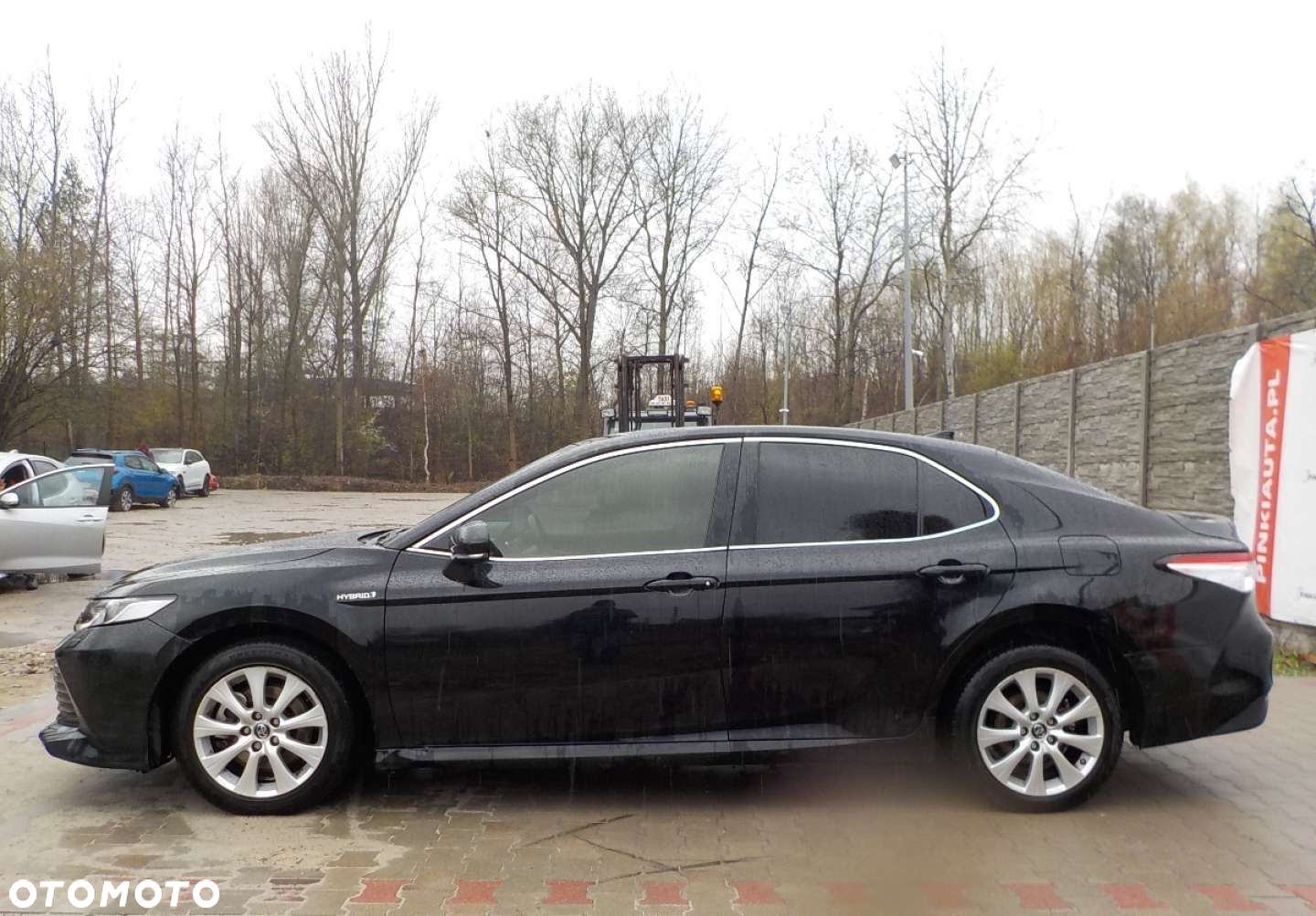 Toyota Camry - 6