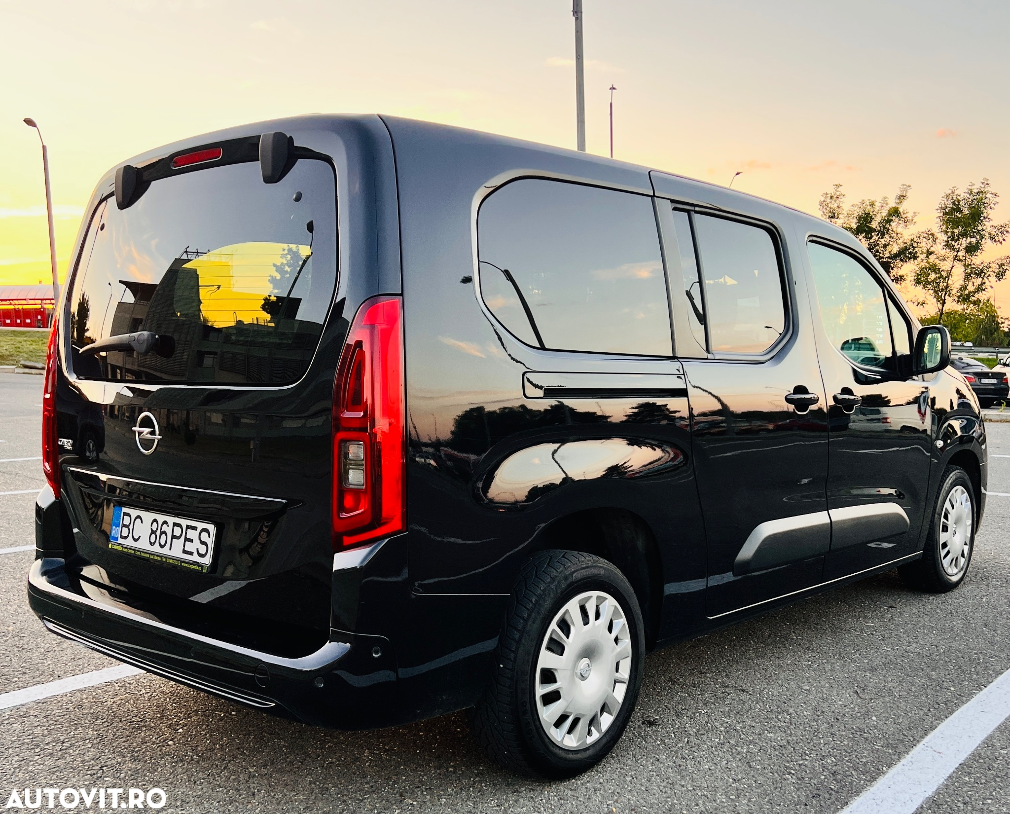 Opel Combo Life 1.5 L2H1 Start/Stop Elegance Life XL - 4