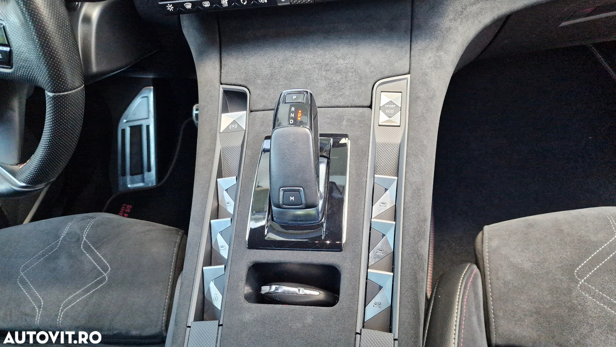 DS Automobiles DS 7 Crossback - 29
