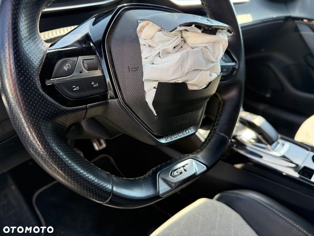 Peugeot 208 GT Line - 18