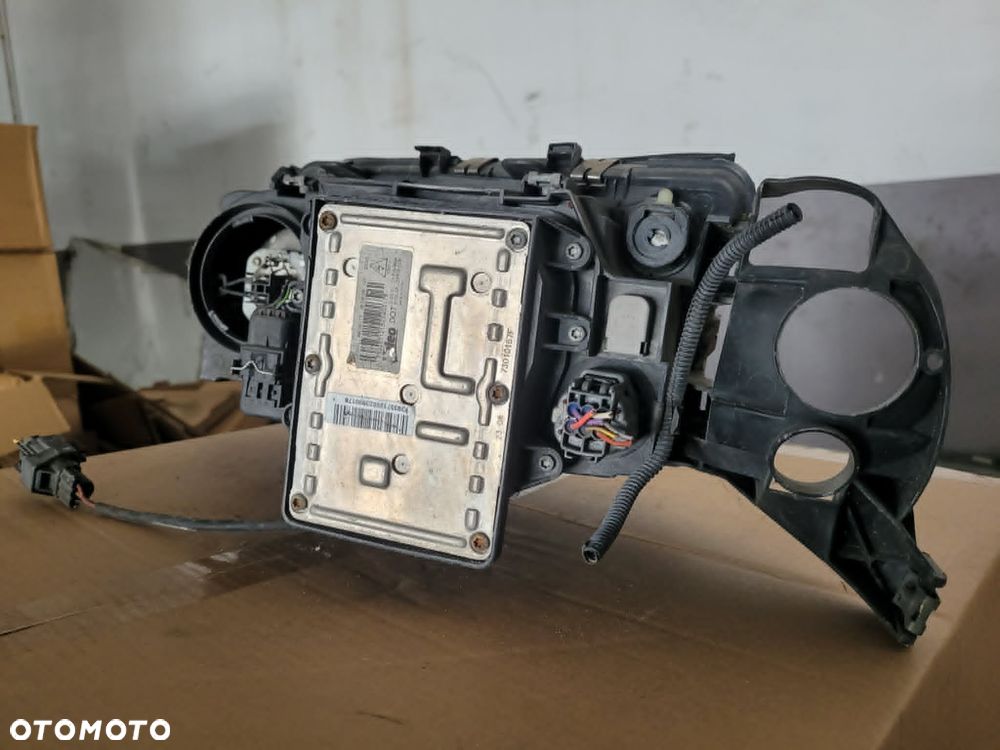 Lampa przednia PRAWA Volvo s80 - 5