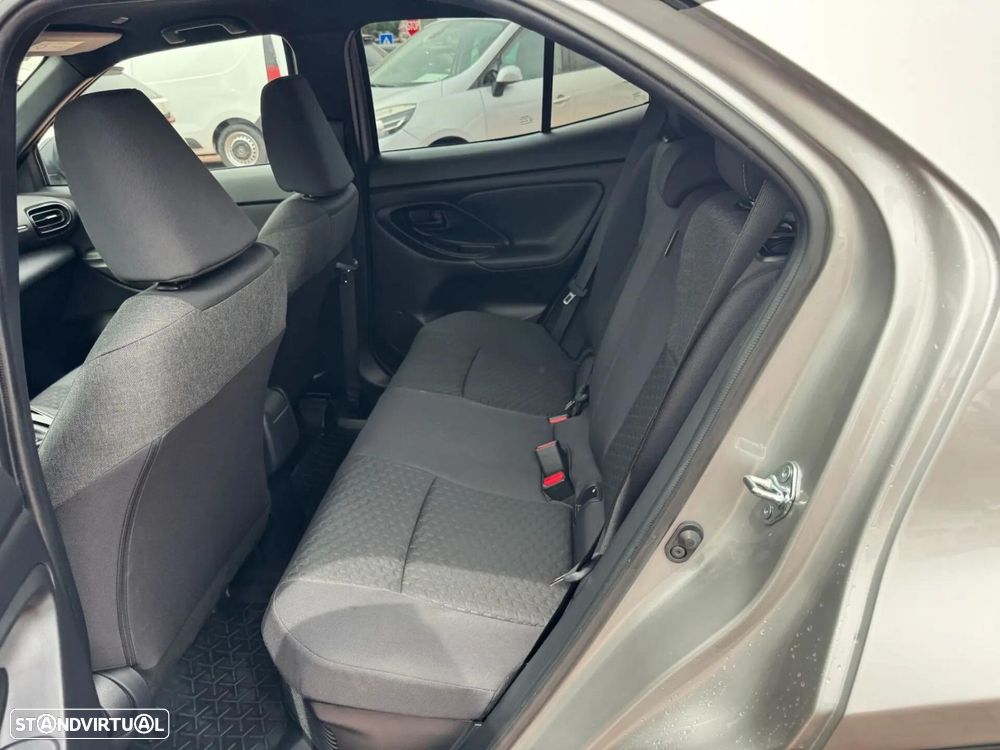 Toyota Yaris Cross 1.5 HDF Comfort Plus AWD - 10