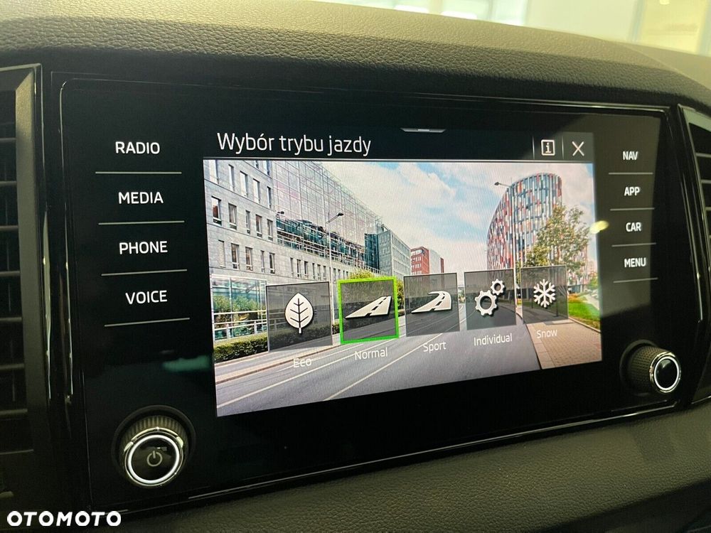 Skoda Karoq 1.5 TSI ACT 4x2 Sportline DSG - 17