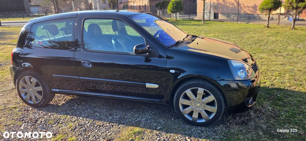 Renault Clio - 10