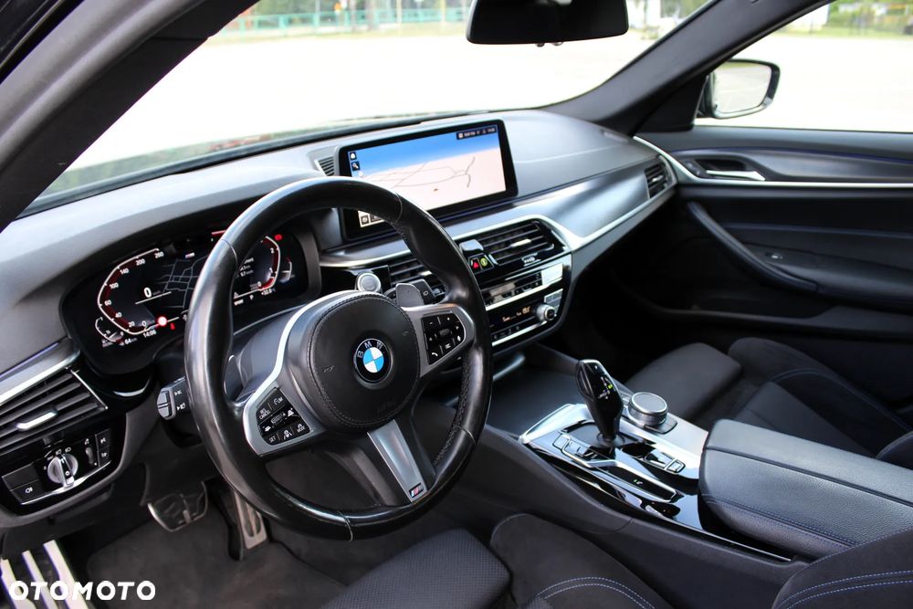 BMW Seria 5 520d xDrive M Sport sport - 6