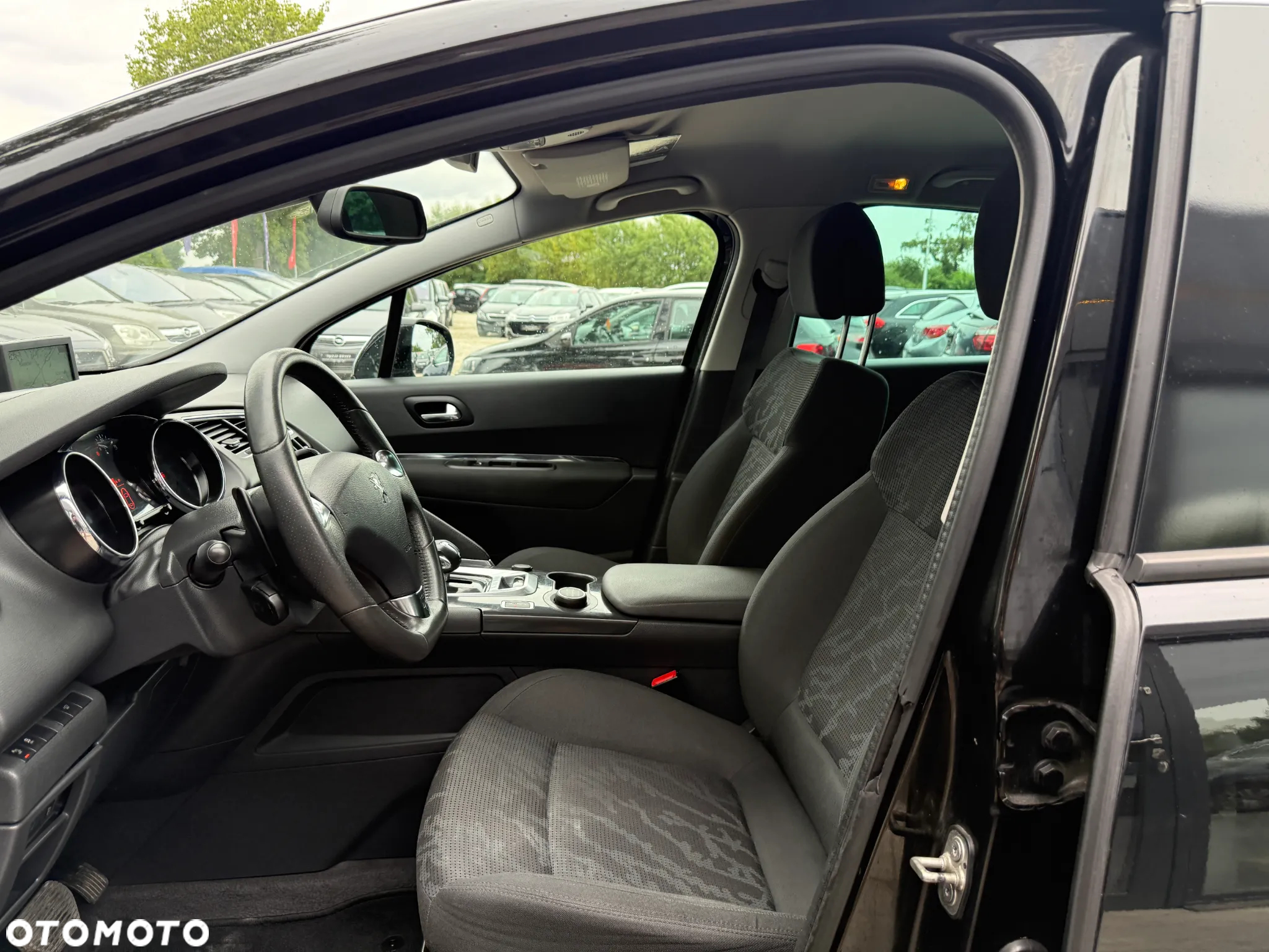 Peugeot 3008 Hybrid4 - 26