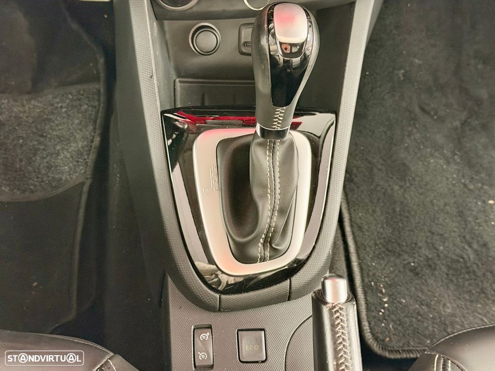 Renault Clio 1.2 TCe Initiale Paris EDC - 24