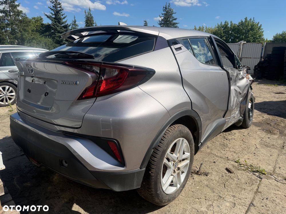 Toyota C-HR - 6