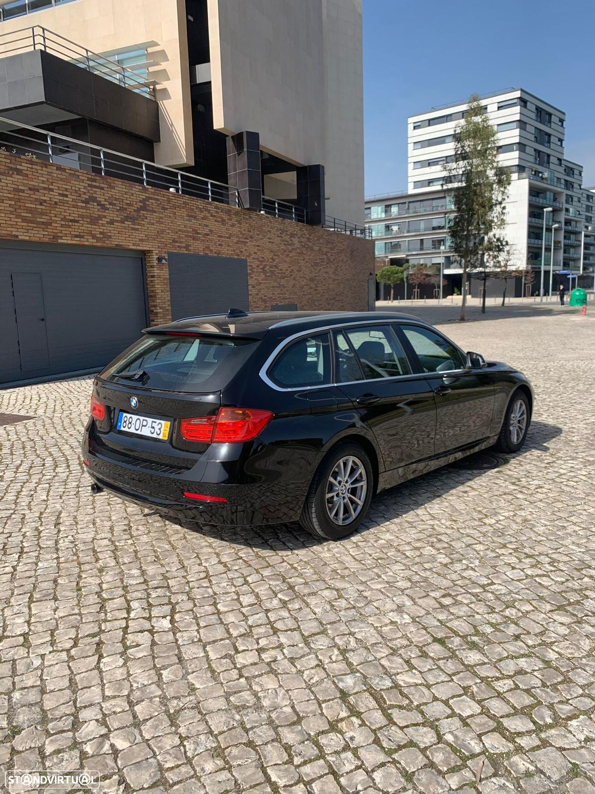 BMW 318 d Touring Auto Line Modern - 8