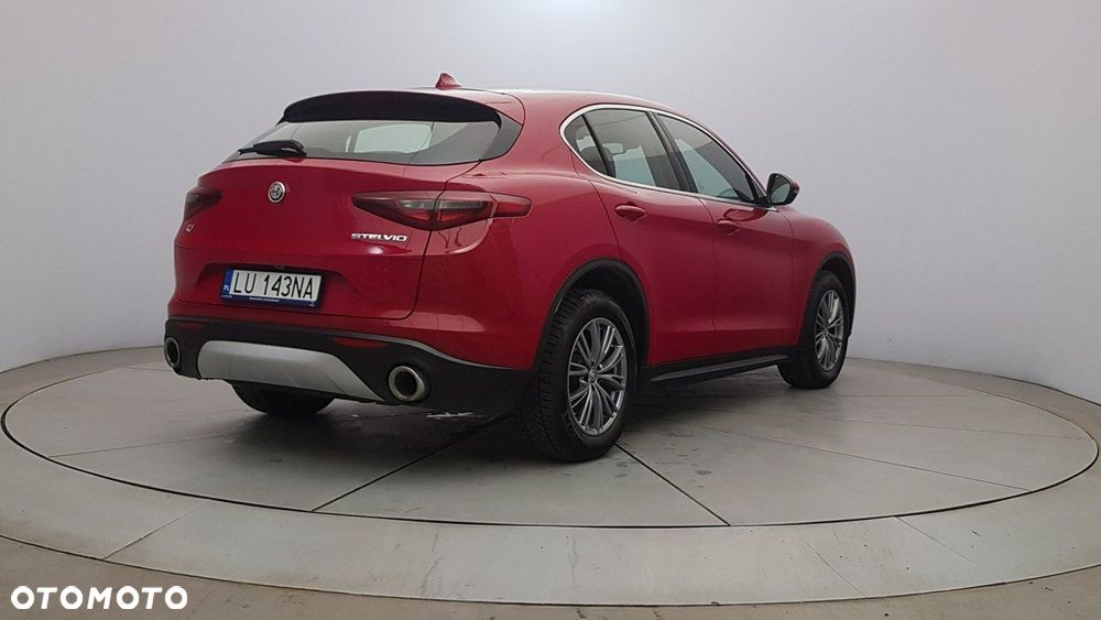 Alfa Romeo Stelvio - 4