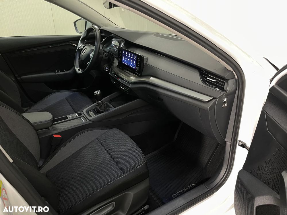 Skoda Octavia 2.0 TDI Ambition - 9