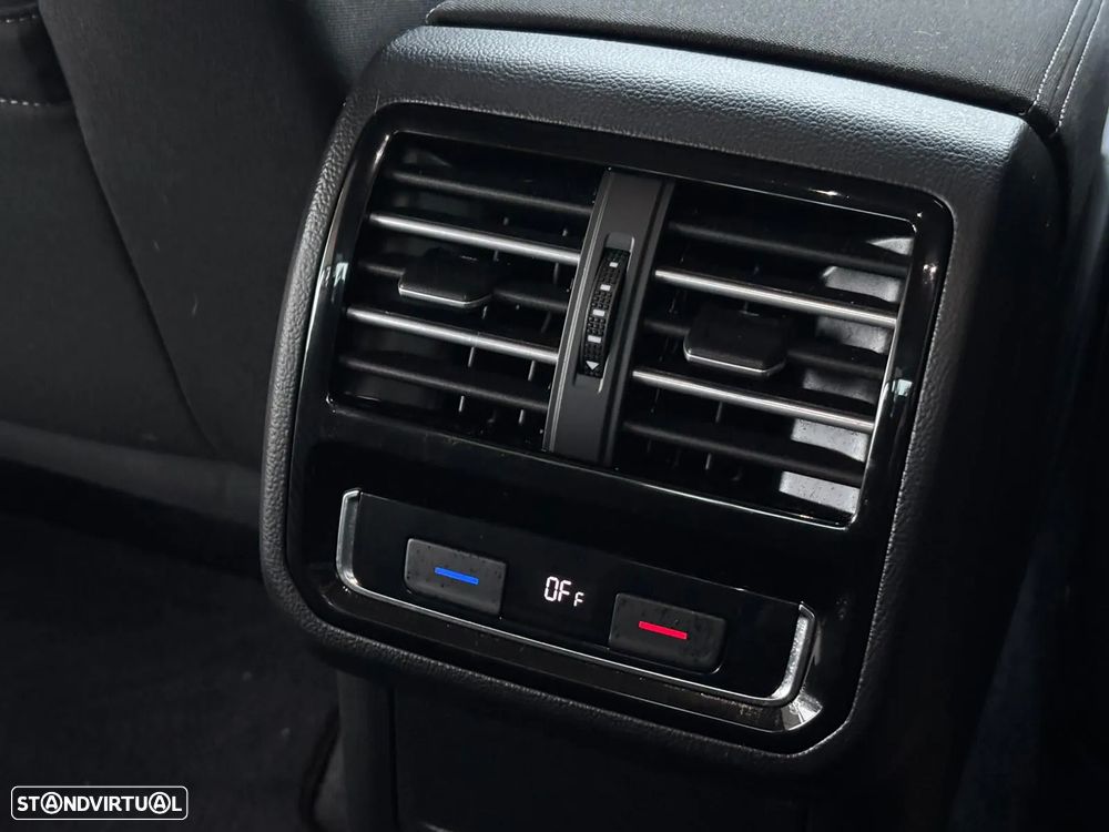 VW Passat 1.6 TDI Confortline - 36