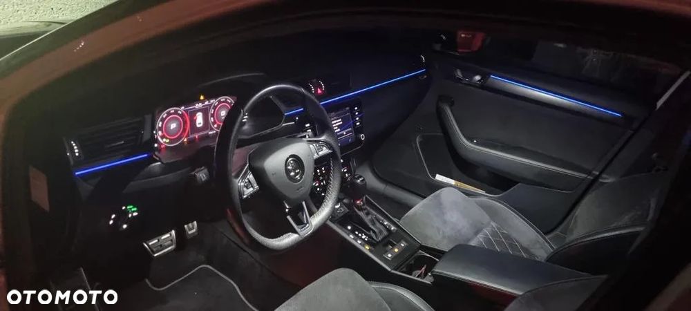 Skoda Superb 2.0 TDI 4x4 Sportline DSG - 19