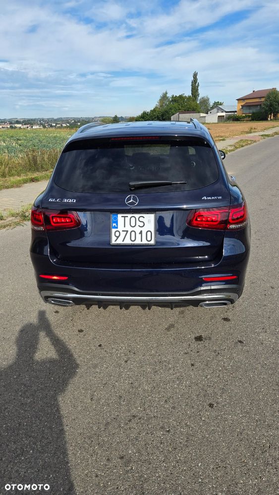 Mercedes-Benz GLC 300 4-Matic - 3