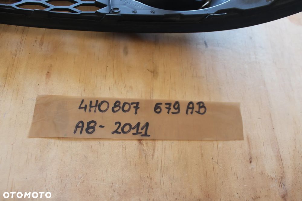 KRATKA ZDERZAKA LEWA AUDI A8 D4 4H0807679AB 2014 - 11