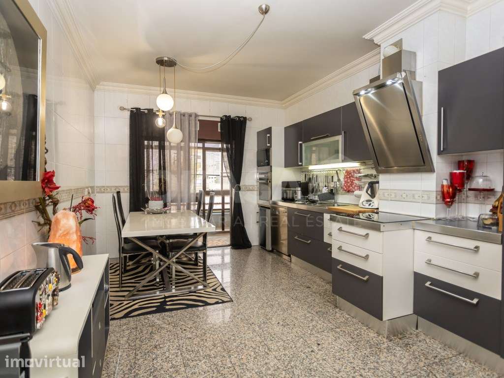 Apartamento T4 ,Bairro do Liceu , Setúbal - Grande imagem: 5/48