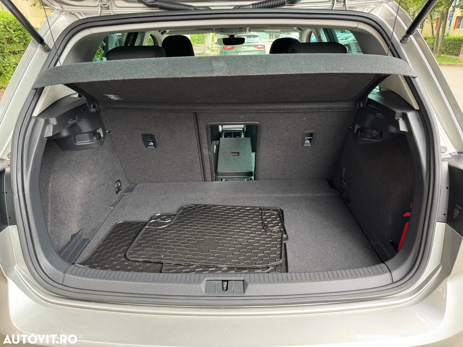 Volkswagen Golf 1.0 TSI Comfortline - 33