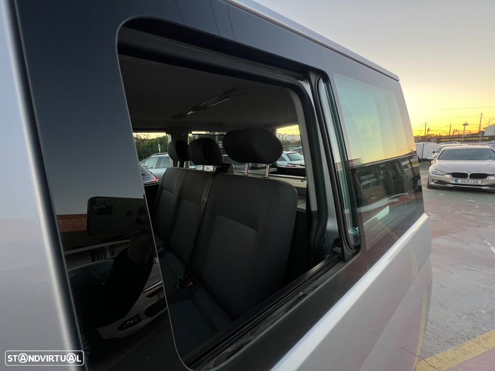 VW Caravelle 2.5 TDi Extra AC 6L - 13