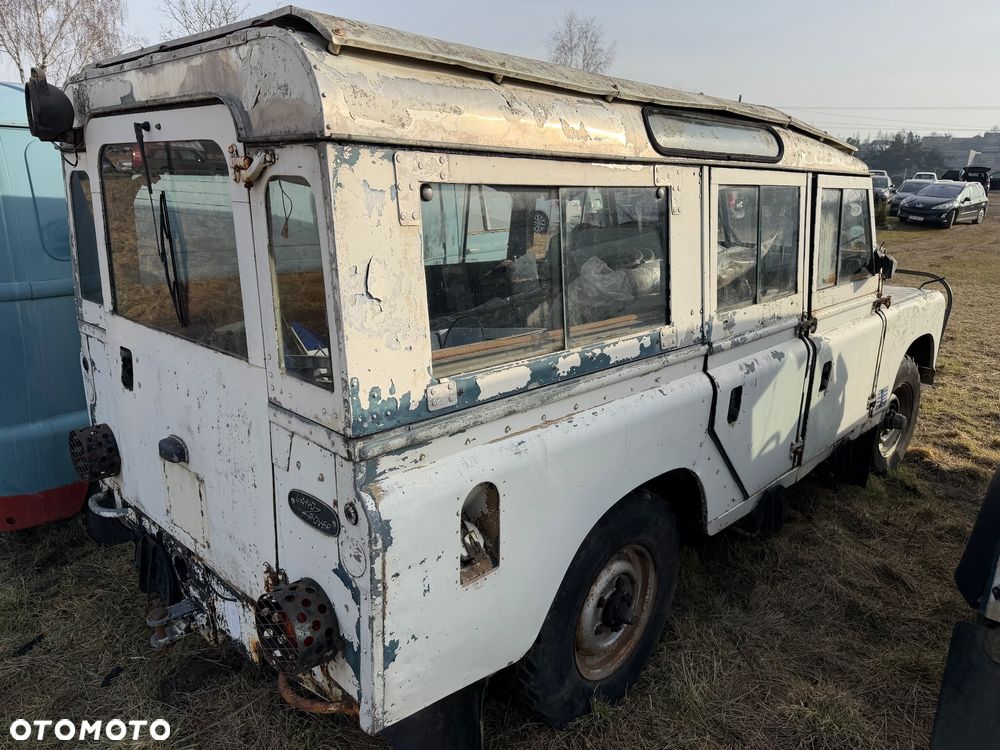 Land Rover Defender - 9
