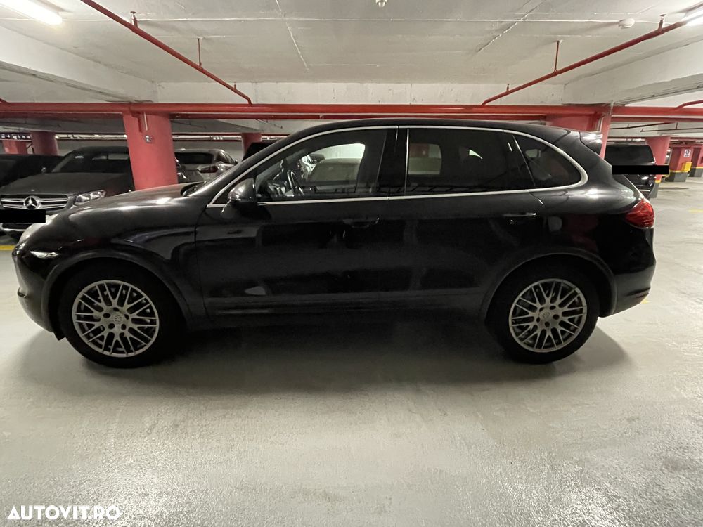 Porsche Cayenne - 3