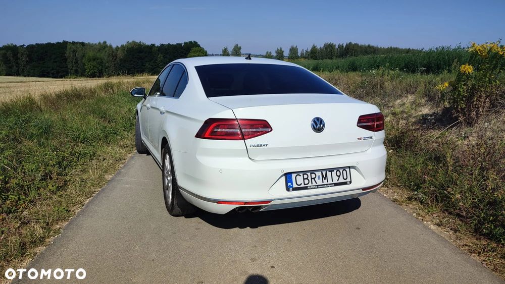 Volkswagen Passat 1.8 TSI BMT Highline - 20