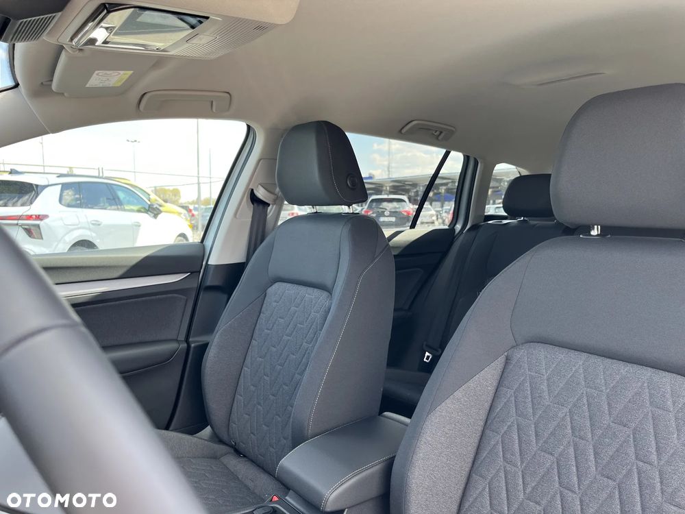 Volkswagen Golf 1.5 eTSI mHEV Life Plus DSG - 11