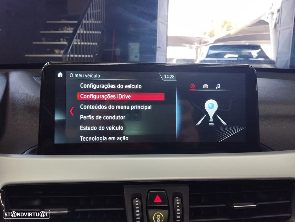 BMW X1 18 d sDrive Auto - 36