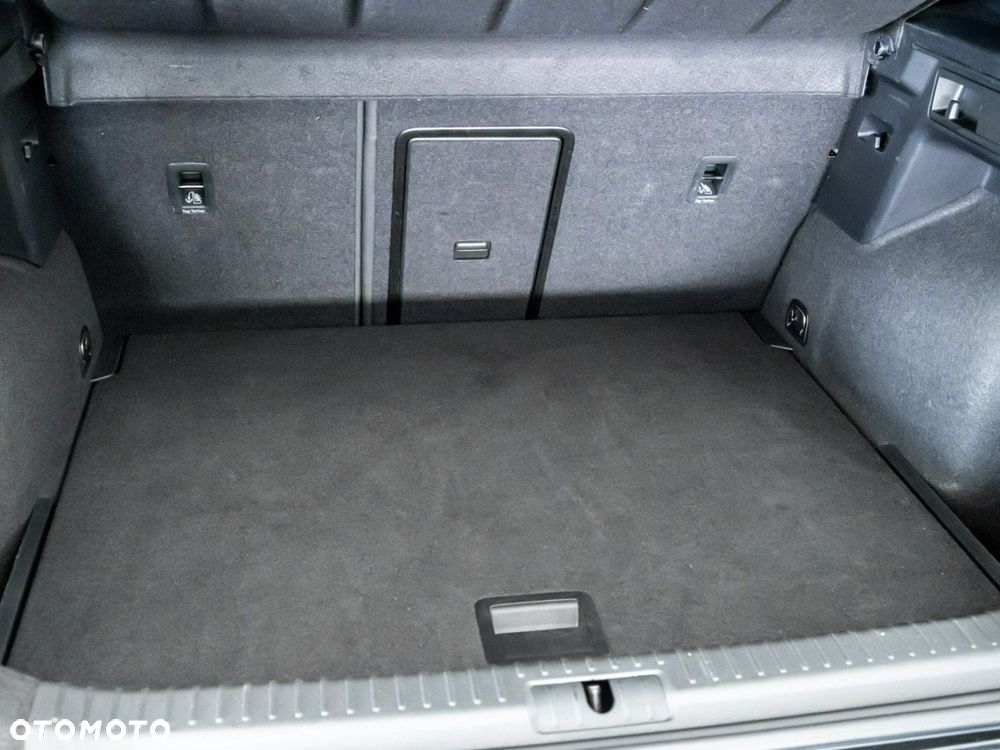 Cupra Formentor 1.5 TSI DSG - 32